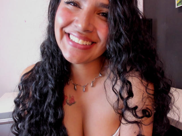 JulianaRouse - Live porn &amp; sex cam - 21573797