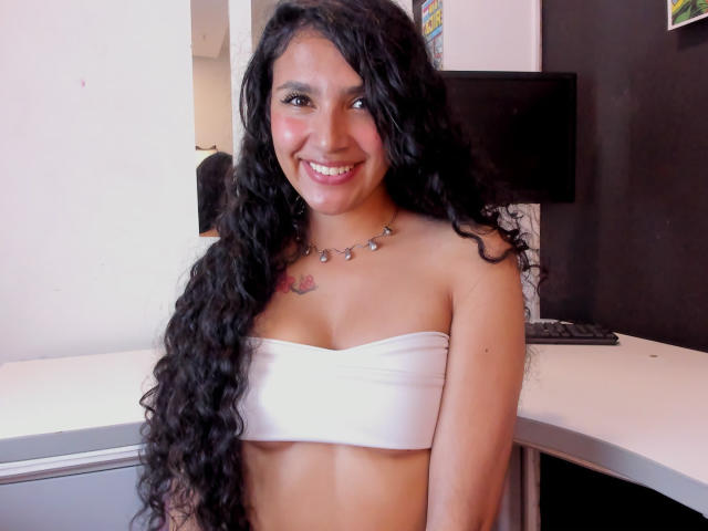 JulianaRouse - Sexe cam en vivo - 21573805