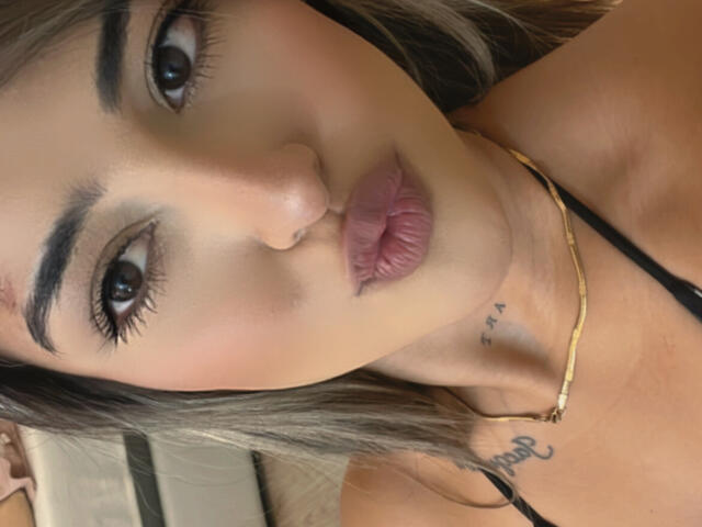 MaeCollins - Live porn &amp; sex cam - 21574157