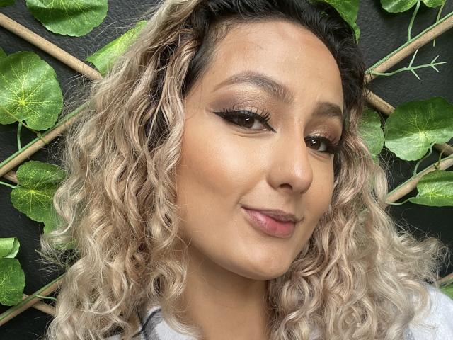 FloraSaenz - Live porn &amp; sex cam - 21575577