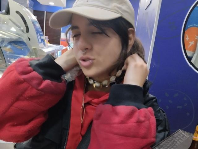 AmySpider - Live sex cam - 21578425