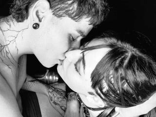 LillyAndGarret - сексуальная веб-камера в реальном времени - 21579237