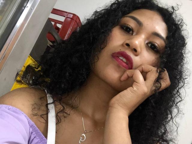 SophieSonyas - Live porn &amp; sex cam - 21581233