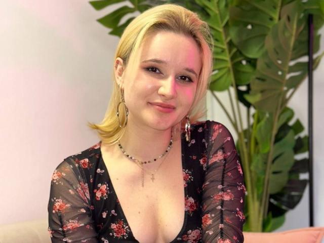 RinaFeathers - Sexe cam en vivo - 21582369