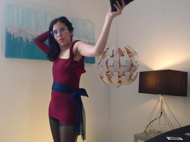 LarissaBrown - ライブポルノ&amp;セックスカム - 21584185