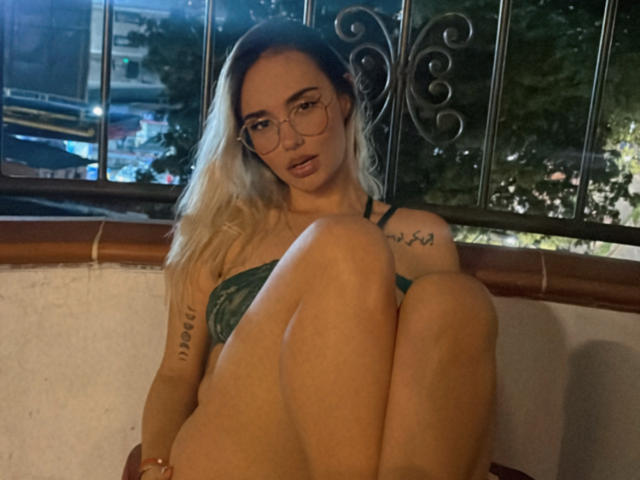 GreicyJones - Live porn &amp; sex cam - 21592337