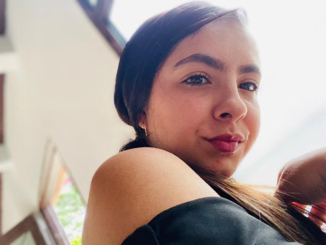 MiaBrooksM - Live porn &amp; sex cam - 21598405