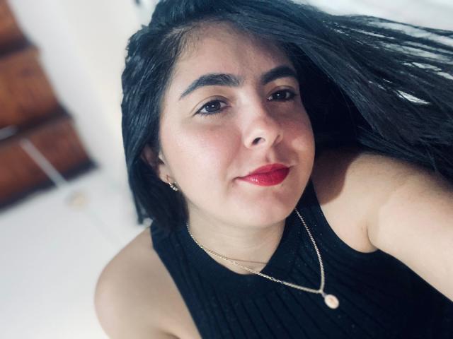 MiaBrooksM - Live porn &amp; sex cam - 21598425