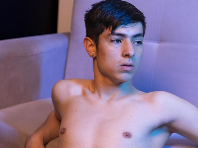 DarkJonas - Live porn &amp; sex cam - 21599653