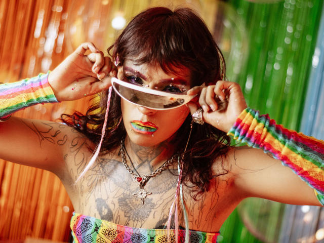 ErotickBellaTrix - Live porn &amp; sex cam - 21602345