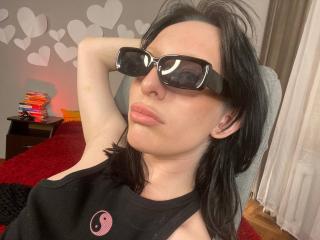 AlexaDivinee - Live porn &amp; sex cam - 21602401