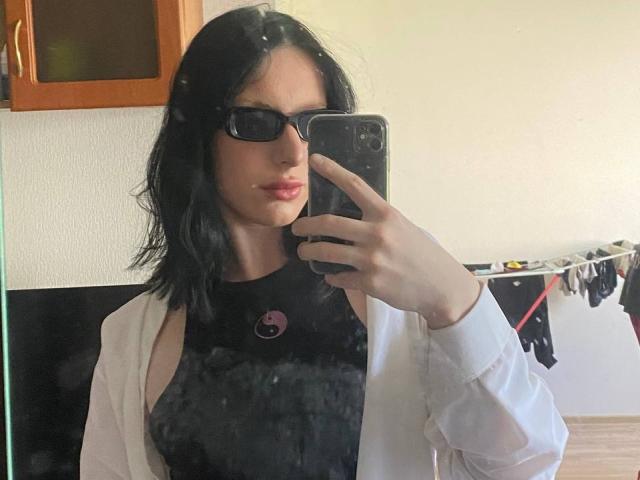 AlexaDivinee - Live porn &amp; sex cam - 21602489