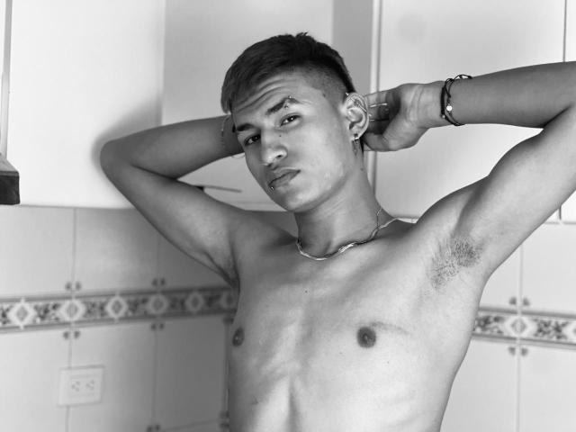 JoshuaScottX - Live sex cam - 21604505