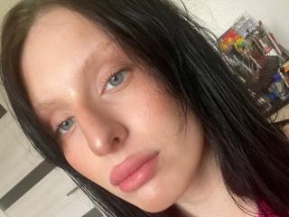 AlexaDivinee - Live porn &amp; sex cam - 21605033