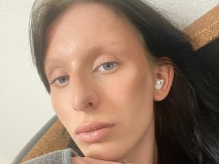 AlexaDivinee - Live porn &amp; sex cam - 21605105