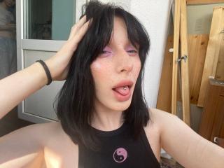 AlexaDivinee - Live porn &amp; sex cam - 21605165