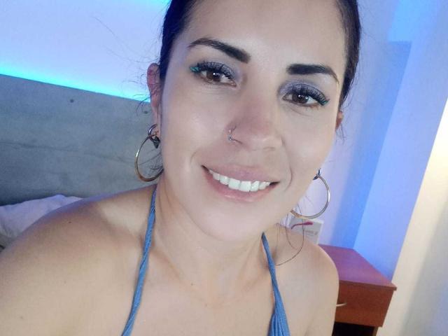 GiaGreen - Live porn &amp; sex cam - 21610905