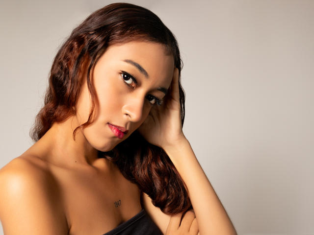 SaraWillianson - Camera khiêu dâm &amp; quyến rũ trực tiếp - 21612829