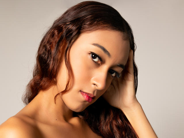 SaraWillianson - Live porn &amp; sex cam - 21612841