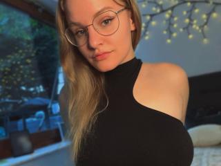 Lina-Klein-hot - сексуальная веб-камера в реальном времени - 21612865