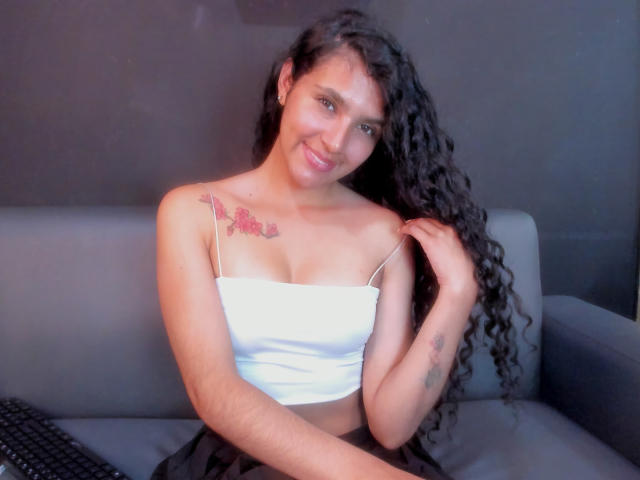 JulianaRouse - Live porn &amp; sex cam - 21614017