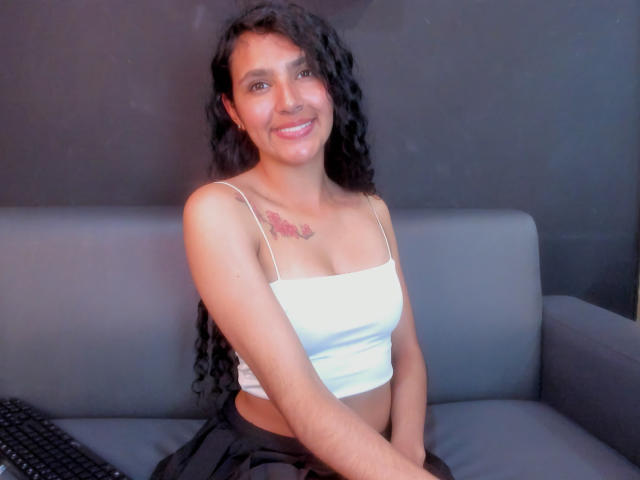 JulianaRouse - Sexe cam en vivo - 21614025