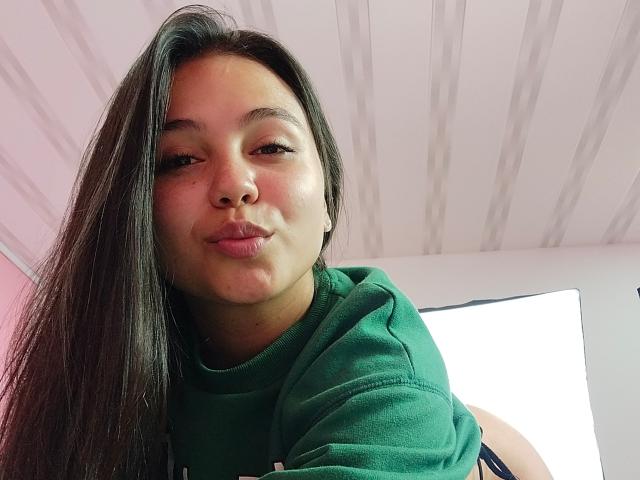 MiaSalka - Live porn &amp; sex cam - 21615433