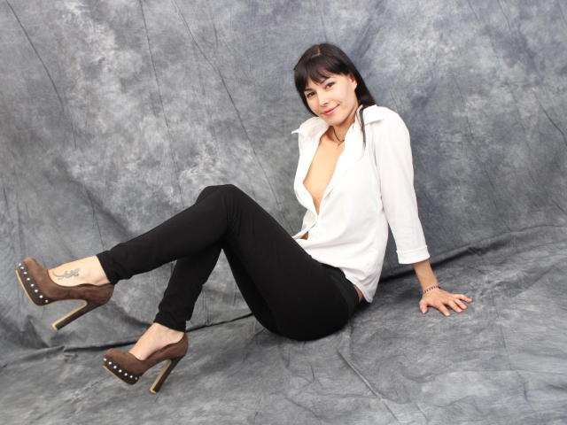 AdelineForYou - Sexe cam en vivo - 2161957