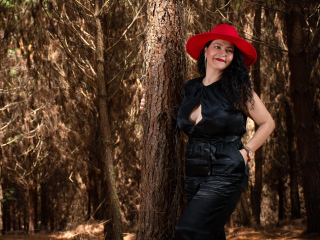 JulyMartinez - Live porn &amp; sex cam - 21619745