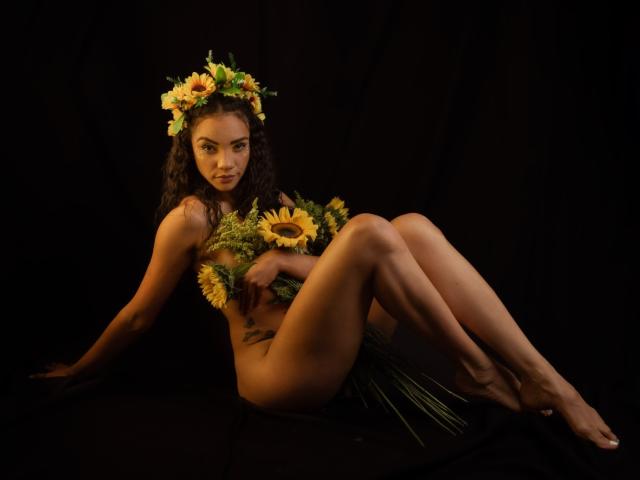 AndromedaZareth - Live porn &amp; sex cam - 21625853