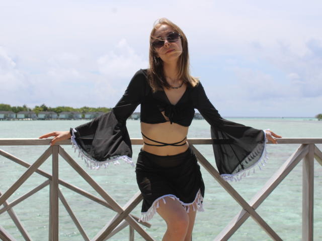 SoniaFugors - Live porn &amp; sex cam - 21631573