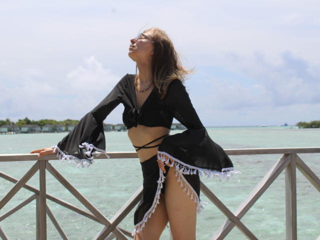 SoniaFugors - Live porn &amp; sex cam - 21631577