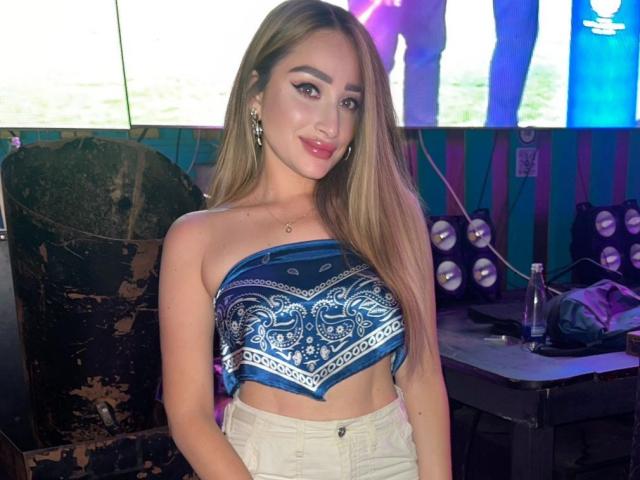 ArianaLu - Live porno og sexkamera - 21632929