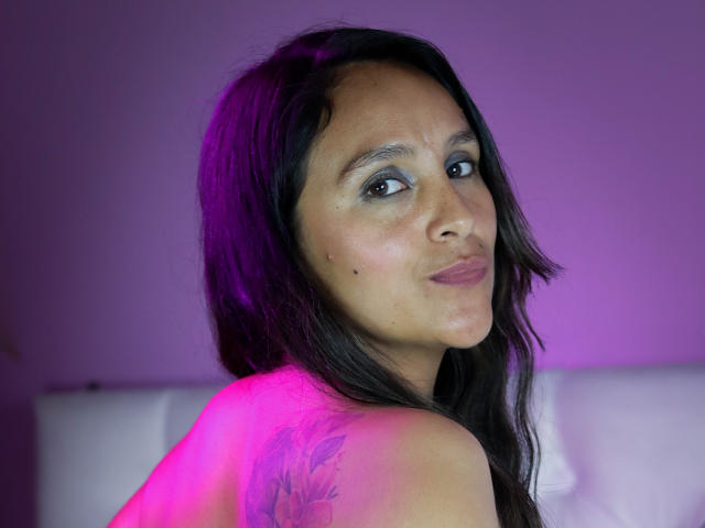 DulceeEncanto - сексуальная веб-камера в реальном времени - 21633429