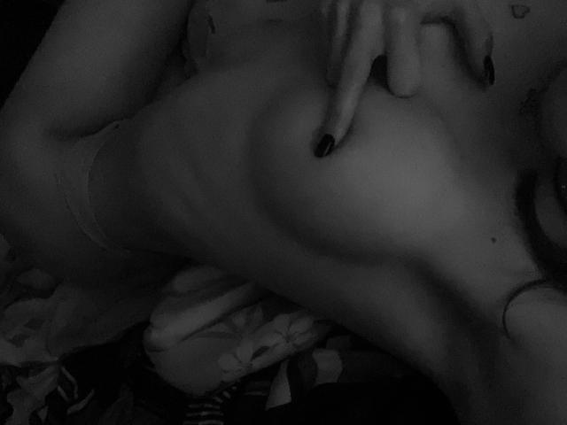 LaurieNicki - Live porn &amp; sex cam - 21634845