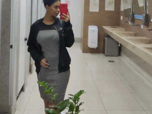 FlorZinhana-hot - Live porn &amp; sex cam - 21635165