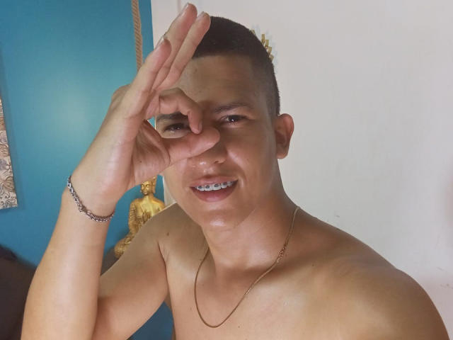 MrMikeCharless - Sexe cam en vivo - 21641393