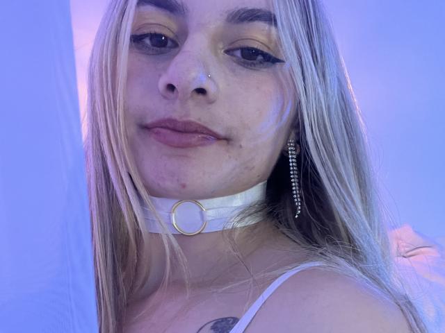 AtheneaRossi - Live porn &amp; sex cam - 21641473
