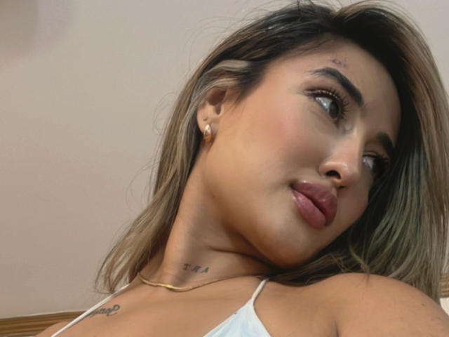 MaeCollins - Camera khiêu dâm &amp; quyến rũ trực tiếp - 21641869