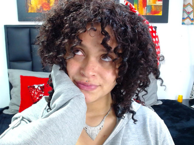 TaylorDwan - Sexe cam en vivo - 21642245