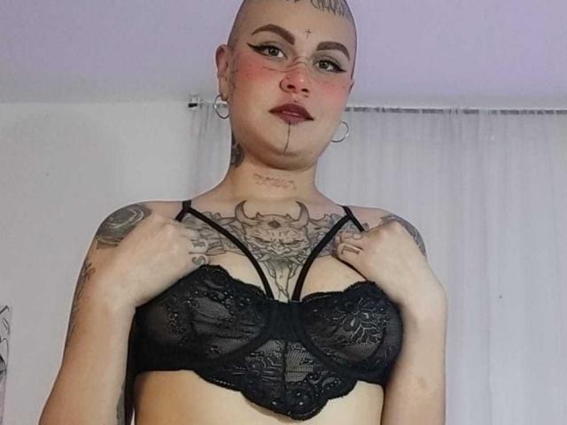 SofieFatale - Live porn &amp; sex cam - 21642285