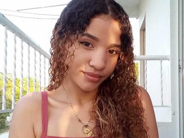 AliceGrinner - Live porn &amp; sex cam - 21642793