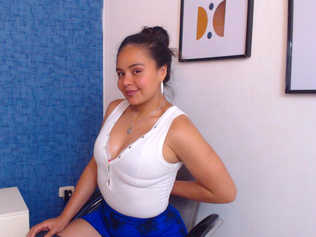 ArielleWilde - Live porn &amp; sex cam - 21645021