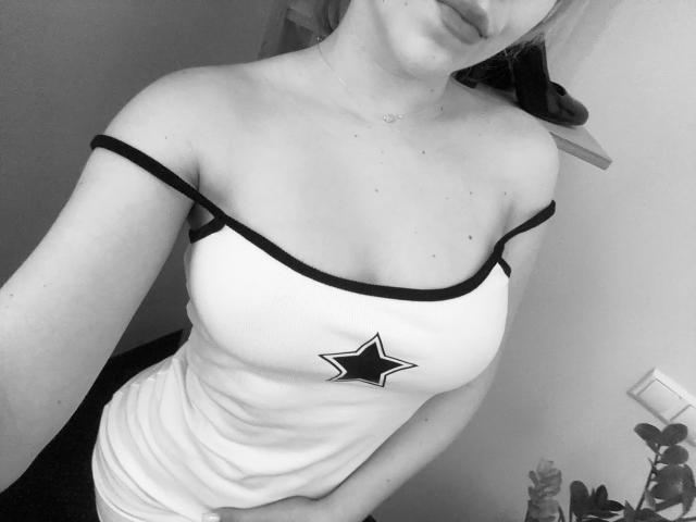 SugarrX - Live porn &amp; sex cam - 21645793