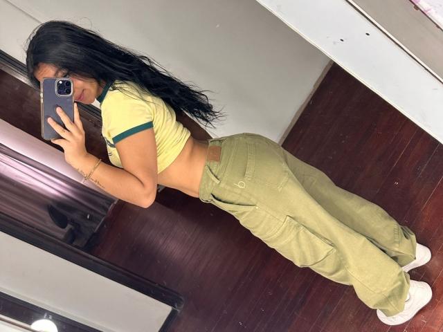AlessiaFerry - Live porn &amp; sex cam - 21647765