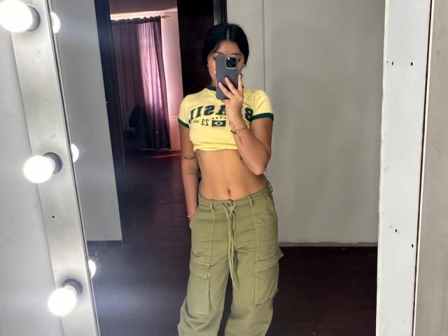 AlessiaFerry - сексуальная веб-камера в реальном времени - 21647905