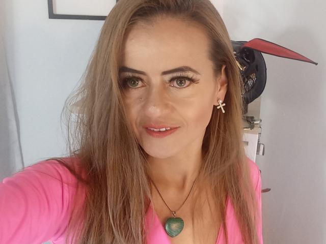 Maghenta - сексуальная веб-камера в реальном времени - 21651329