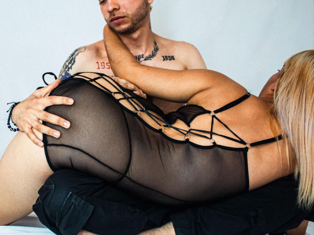 AliceandMax - Live porn &amp; sex cam - 21660101