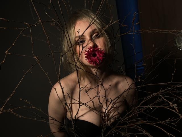 AnnDominica - Live porn &amp; sex cam - 21660461