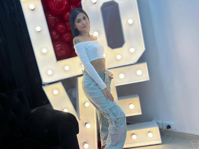 MichelleBenett - ライブポルノ&amp;セックスカム - 21661657